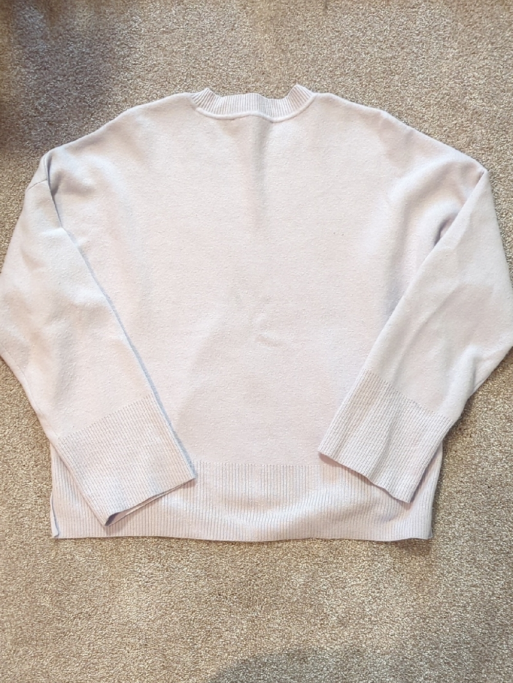 Abercrombie & Fitch Light Lilac Crewneck Sweater M - Picture 3 of 3